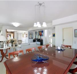 4 bedroom villa with pool close to beach on Akrotiri peninsula, sleeps 8